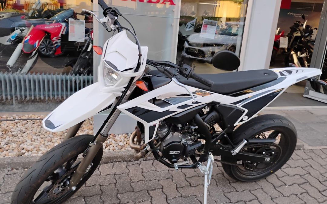 Beta RR 50 Supermoto 45 km/h FS AM ab 15 Jahre3.390 €