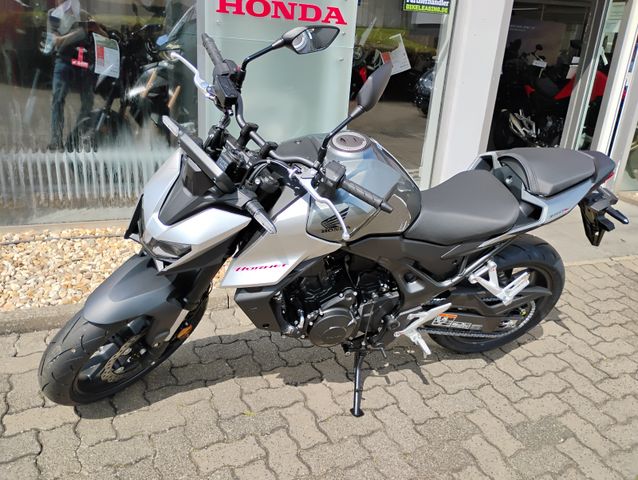 Honda Hornet CB 750 Tageszulassung 31.8.2026 1km7990 €