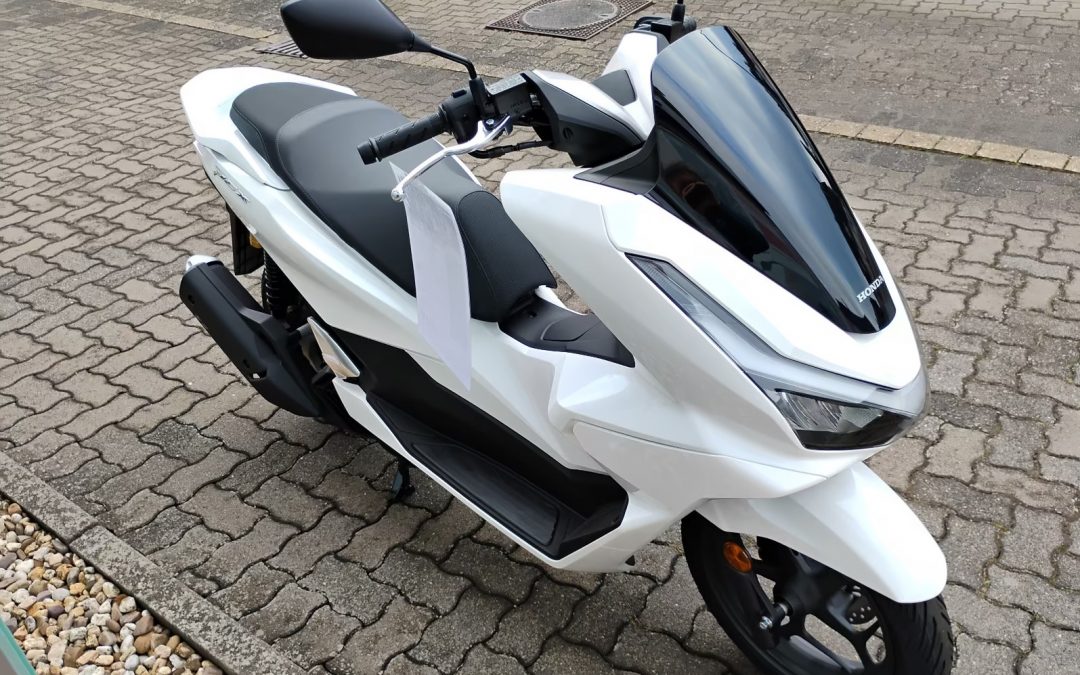 Honda PCX 125 DX MY25 TFT-Cockpit Tageszulassung