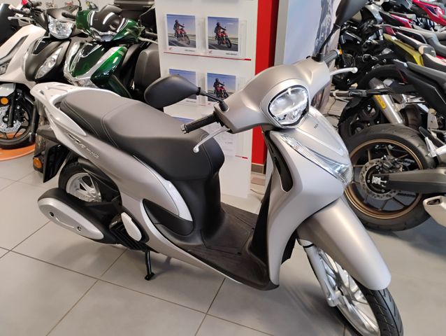 Honda SH Mode 125 MY25,sofort verfügbar,Aktionpreis!